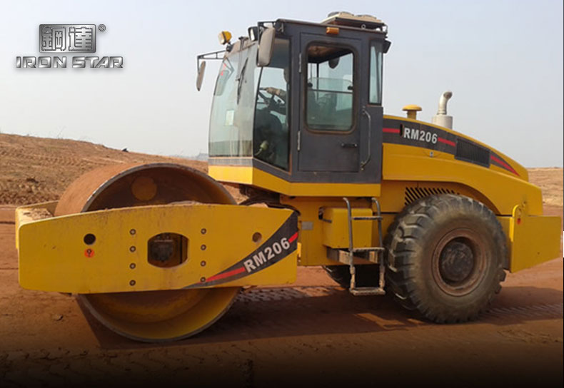 I21138 压路机(图1)